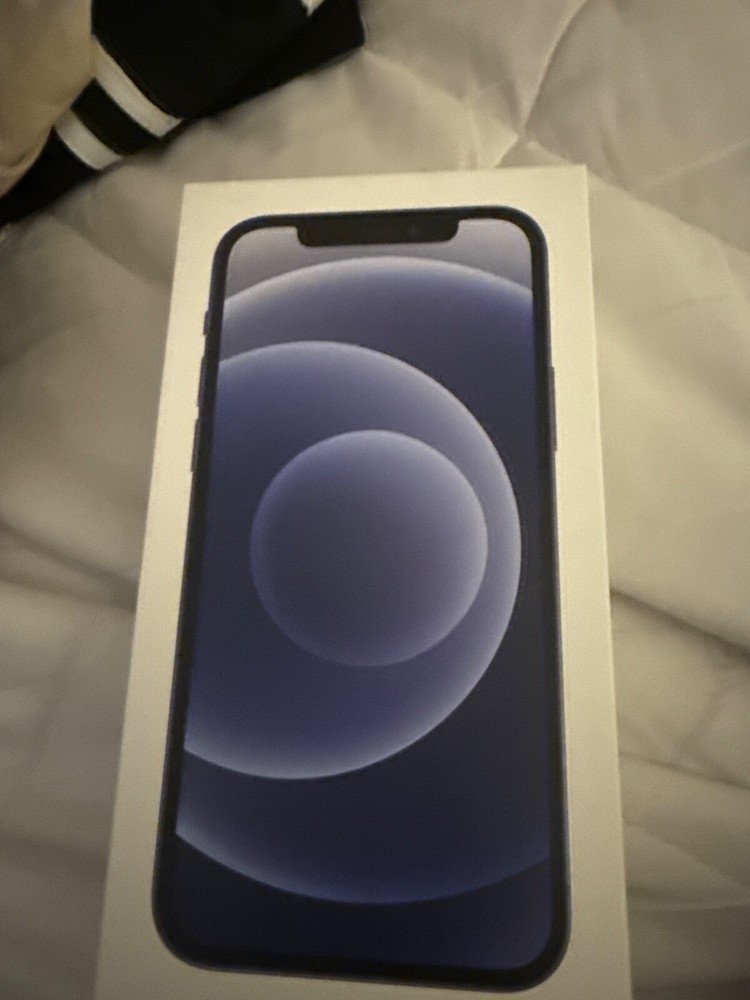 Apple iPhone 12 - 64 GB - Black Gray (Unlocked)