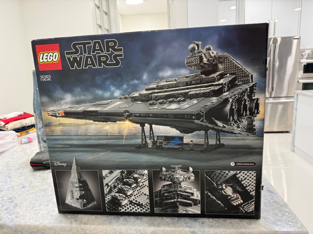 LEGO Star Wars Imperial Star Destroyer 75252 Building Set