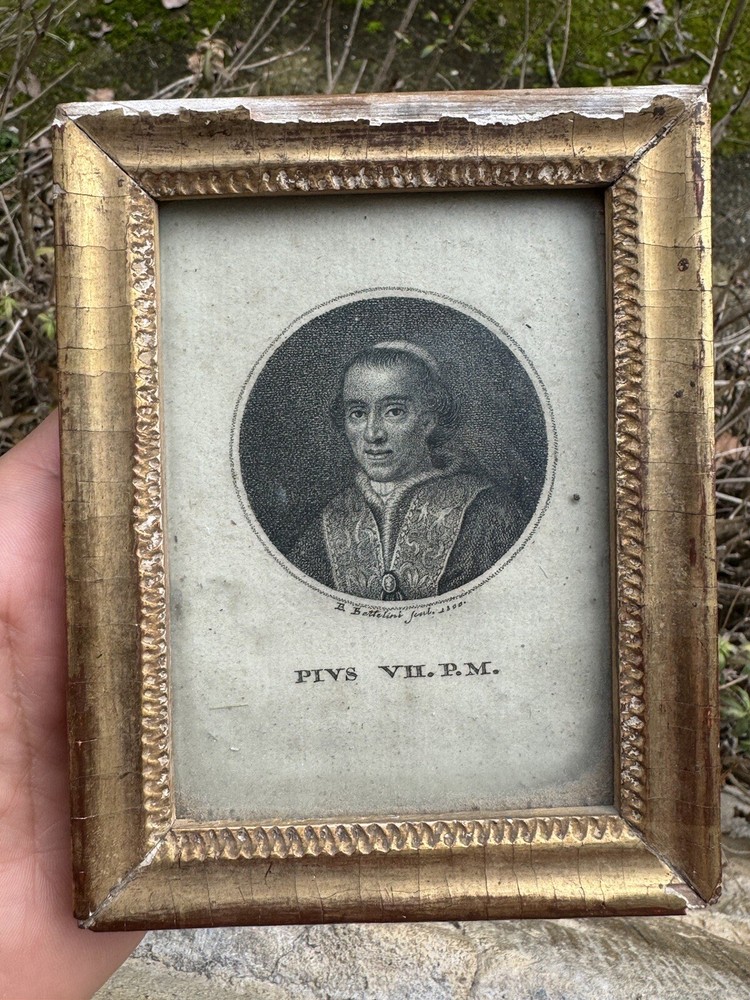 Antique 18th Century Pope Pius VII Engraving in Golden Wooden Frame-image
