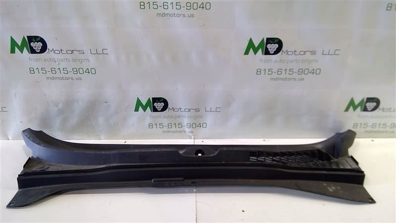 2015 - 2023 JEEP RENEGADE FRONT WINDSHIELD COWL VENT GRILLE PANEL OEM 5VW84LXHAA