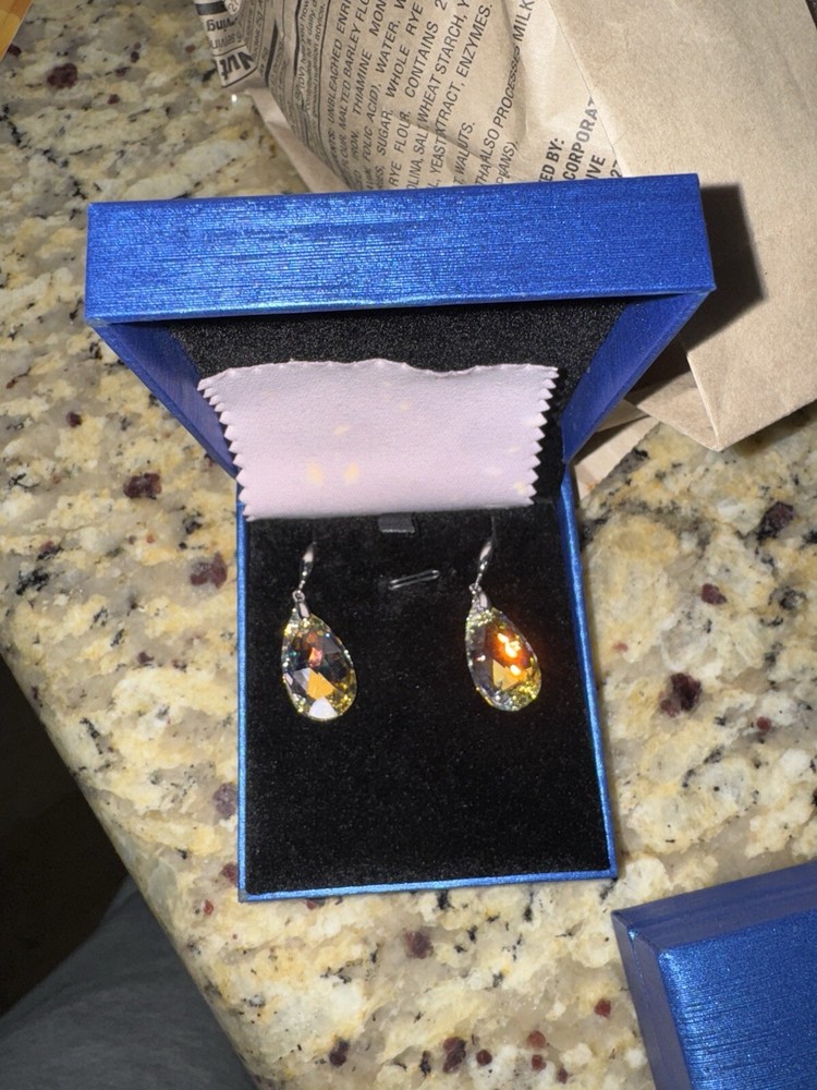 Evevic Aurora Iridescent Earrings