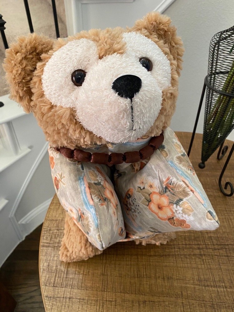 RARE Retired Disney Exclusive Aulani Duffy Pillow Pet Hawaiian Pattern 20