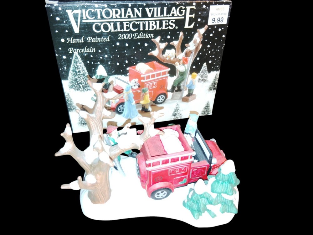 Victorian Village Collectibles 2000 Edition Old Towne Fire Engine Toy