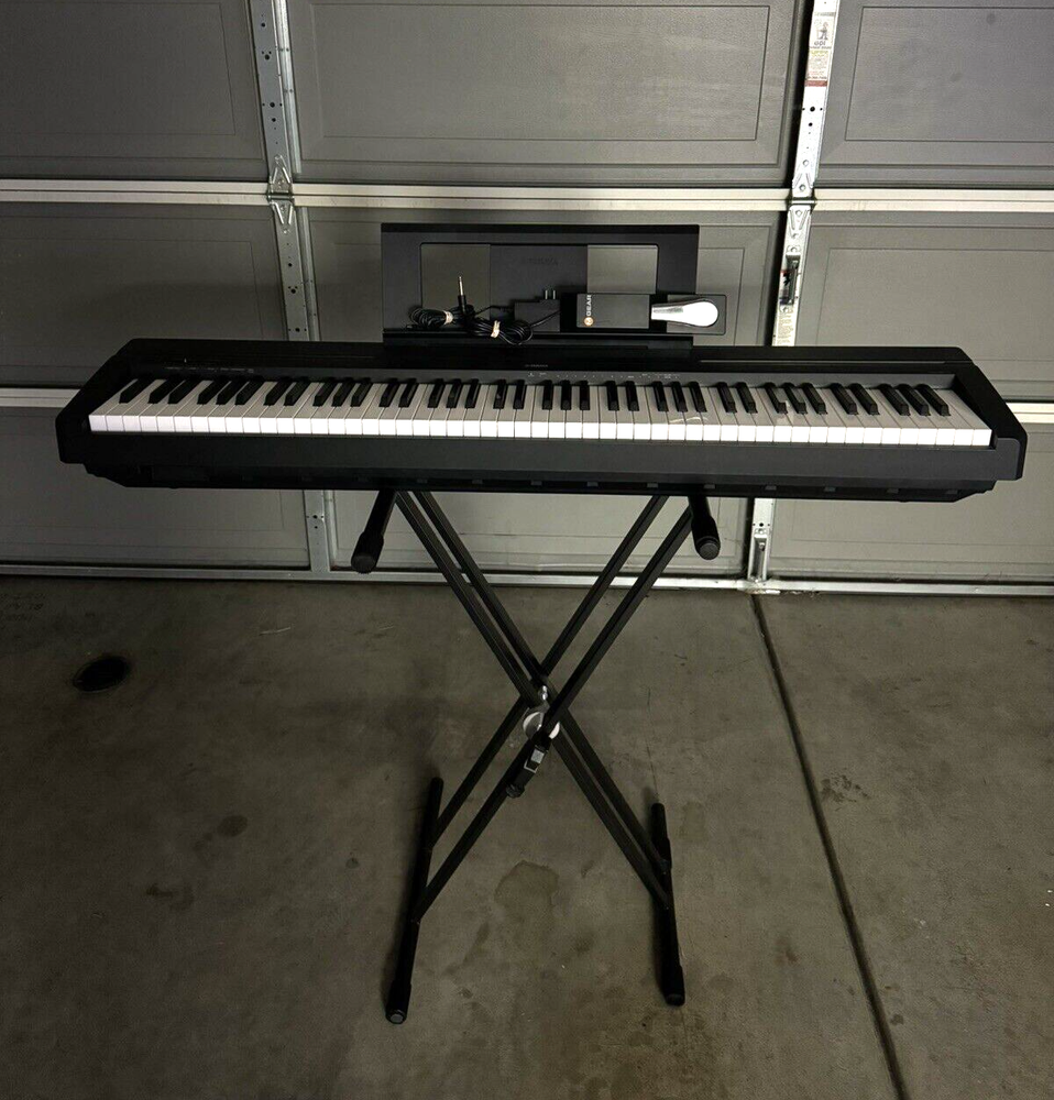 PICKUP ONLY Yamaha P71 88-Key Digital Piano WITH Plixio Stand -- MINT!