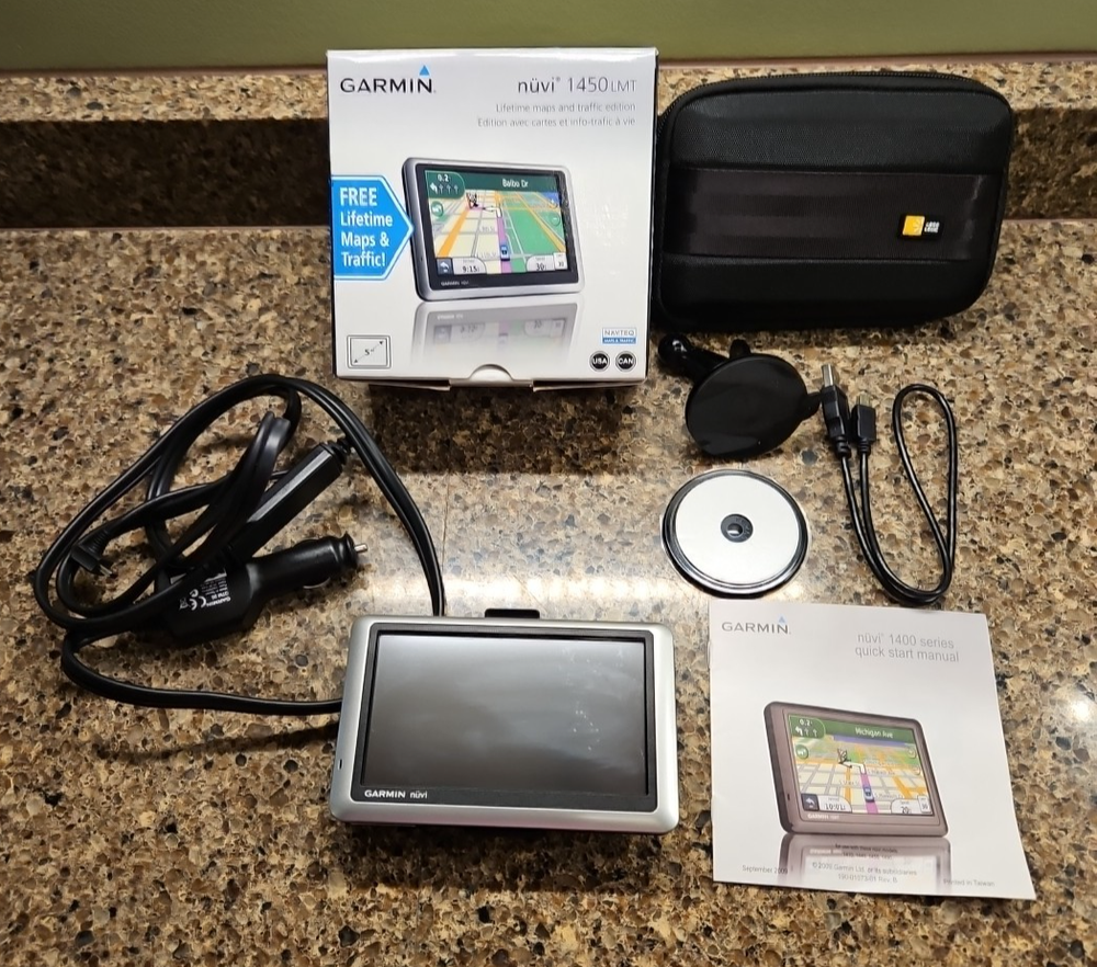 Garmin Nuvi 1450 LMT Touchscreen GPS with Lifetime Maps