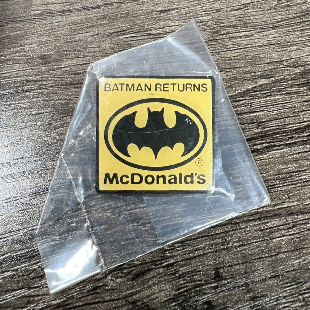 Batman Returns McDonald’s DC Comics Employee Tie Tack Lapel Pin 1984