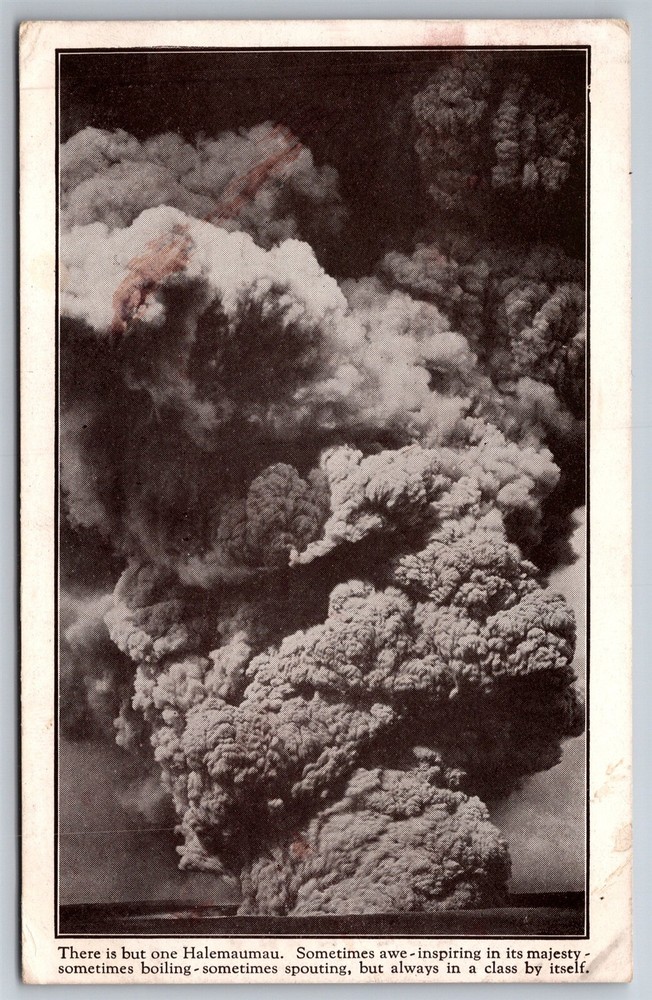 Monstrous Fire Pit Halemaumau Hilo Honolulu Waikiki Beach HI C1925 Postcard W24