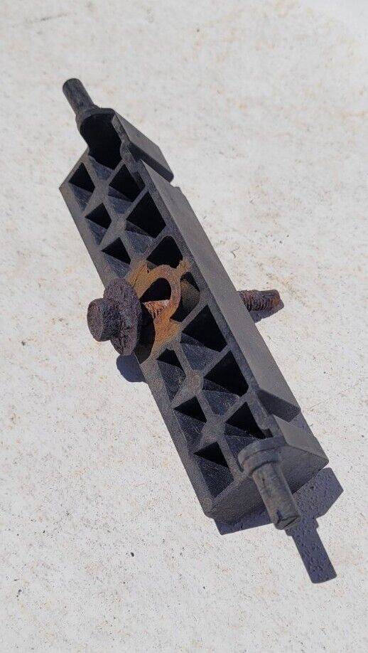 BATTERY HOLD DOWN  FOR 04-07 JEEP  GRAND CHEROKEE 55136959AC