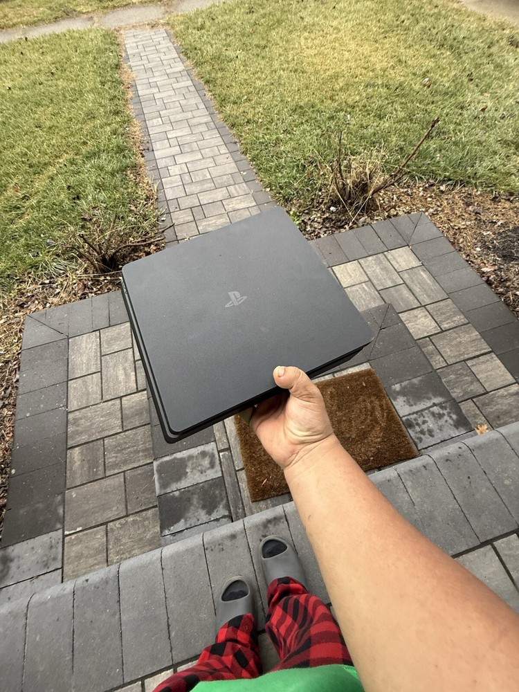 PS4 Console with Complete Set of Cables for Seamless Gaming Setup