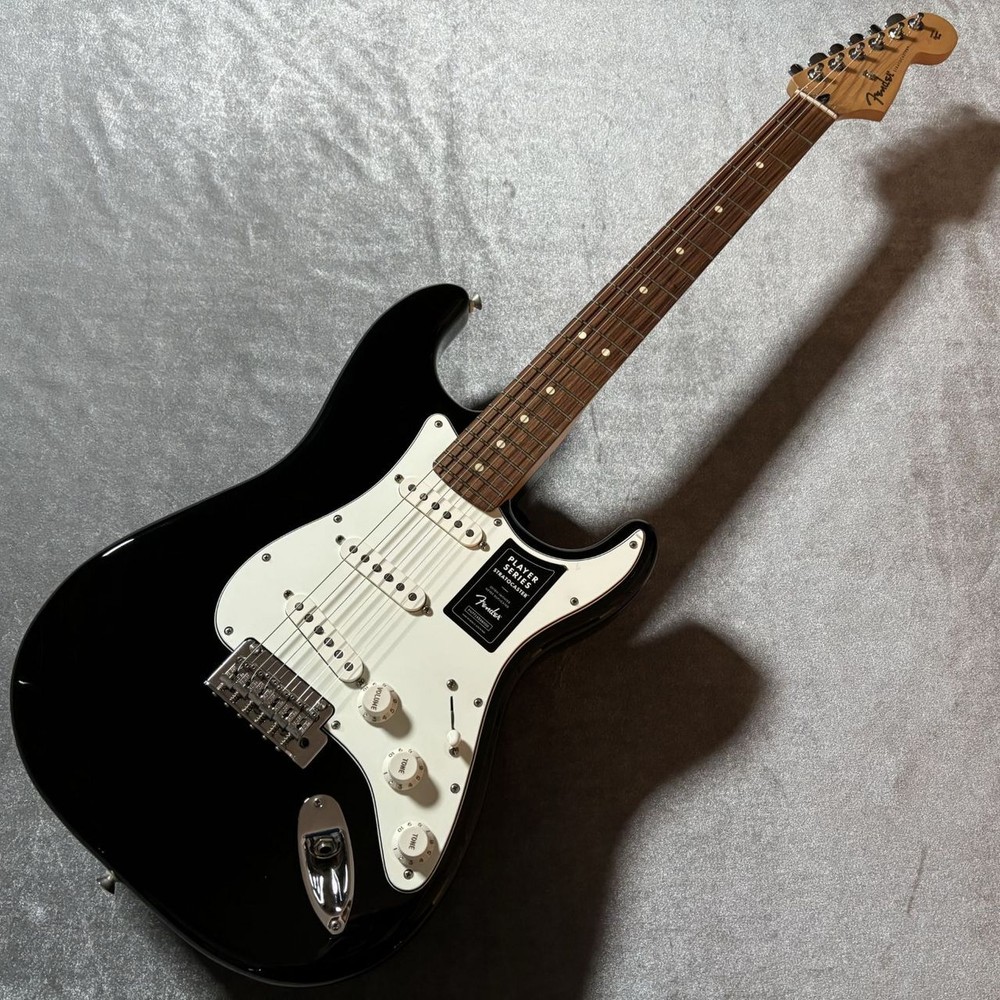 Fender Player Stratocaster Pau Ferro Fingerboard Black