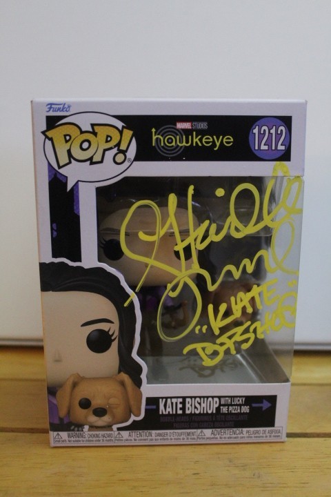 Signed Funko Pop #1212 - HAWKEYE - Kate Bishop - Hailee Steinfeld  + COA