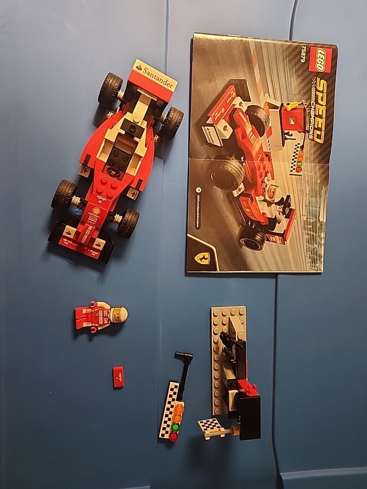 LEGO SPEED CHAMPIONS: Scuderia Ferrari SF16-H 75879