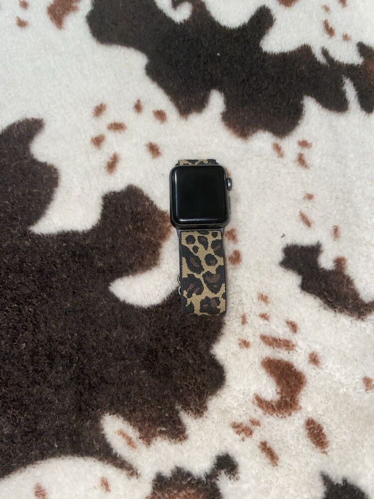 Apple Watch Series 3 38mm Space Gray Aluminum Case with Black Sport Band Smart W