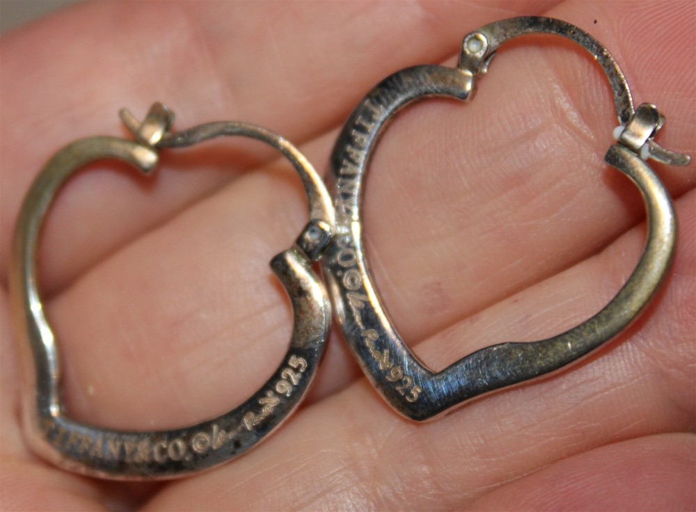 Lot#4 Paloma Picasso for  TIFFANY & CO 925 sterling silver signed heart earrings