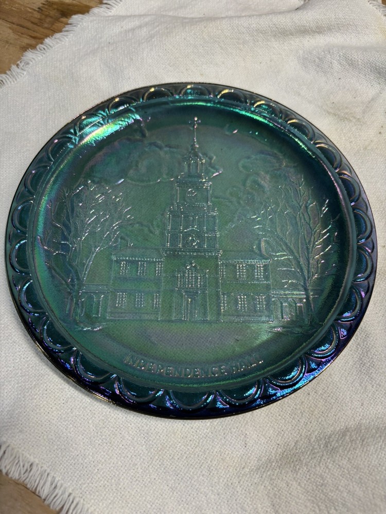 Carnival Glass Plate Bicentennial 1776-1976 INDEPENDENCE HALL Commemorative