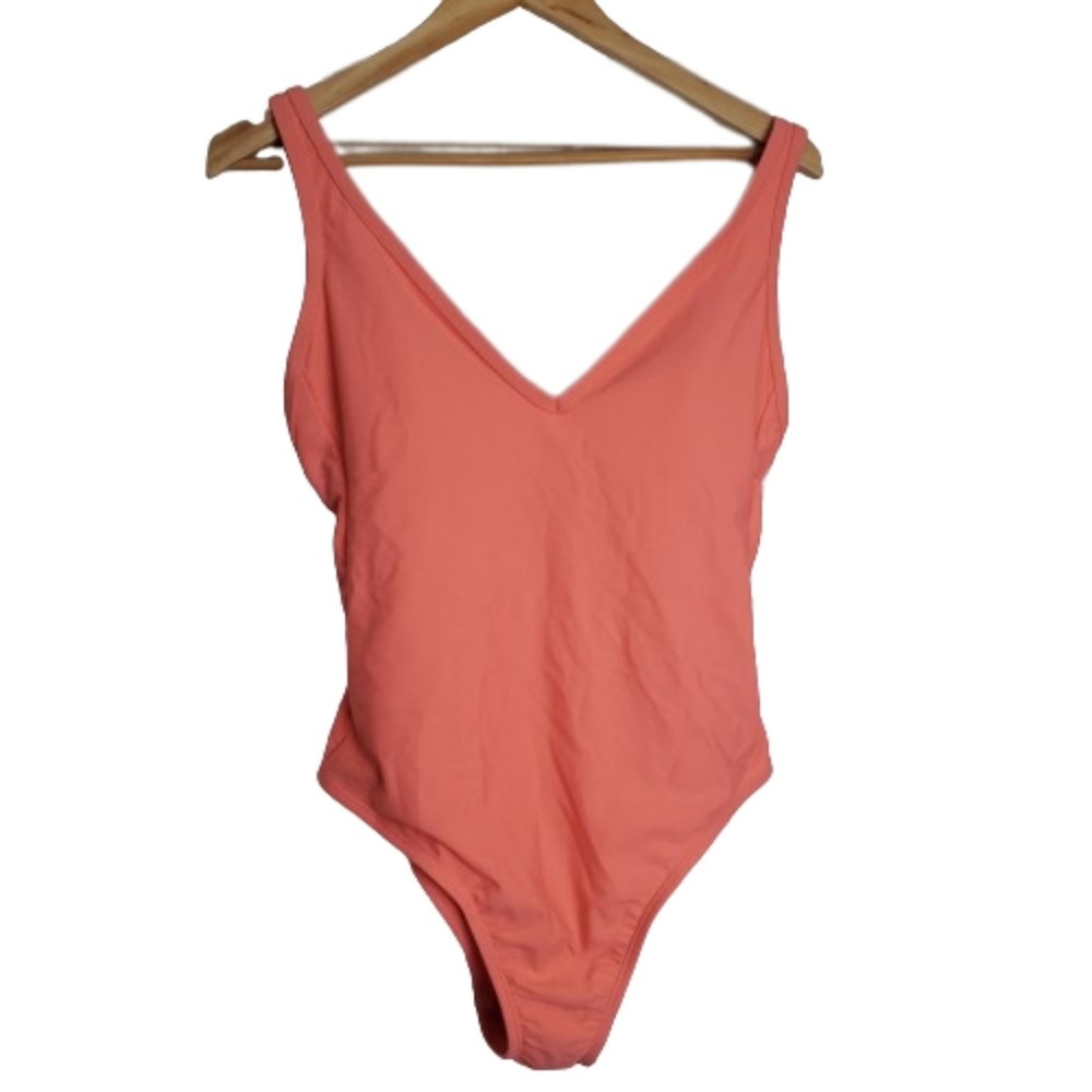 Kona Sol Peach V-Neck Adjustable Strap High Back One Piece Swimsuit - Medium