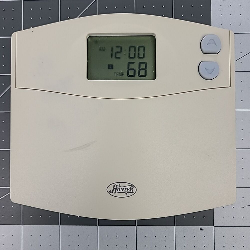 HUNTER 44110 Programmable Thermostat 5-2 Day Set and Save B