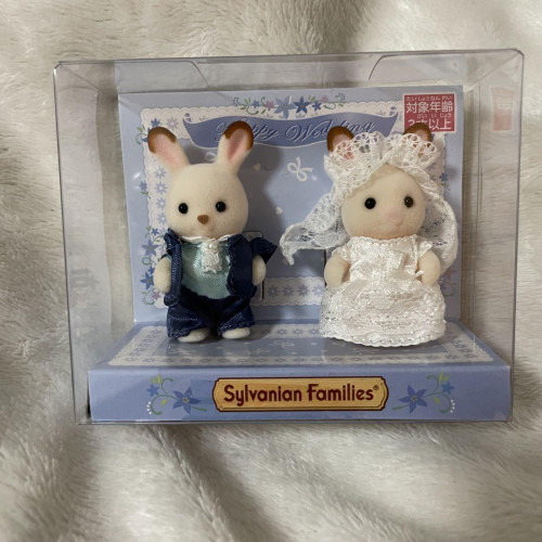 Sylvanian Families Baby Pair Set Wedding  Epoch Chocolate Rabbit white dress