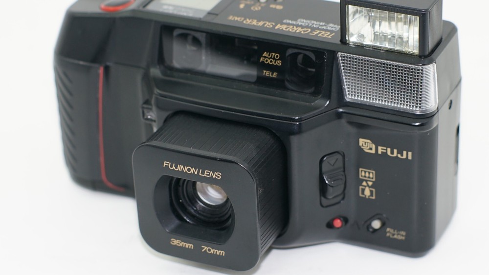 MINT Fujifilm Cardia Super Date 35mm Compact Film Camera from Japan