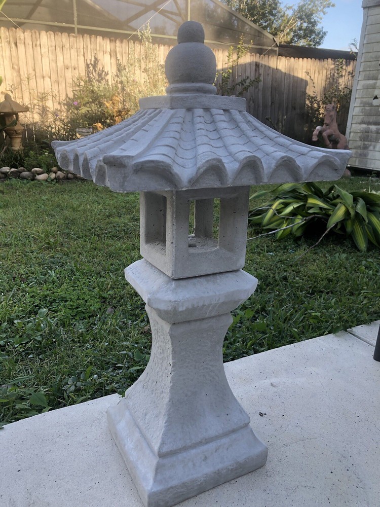 Japanese Pagoda Garden Lantern Concrete Statue 28 Inches Tall