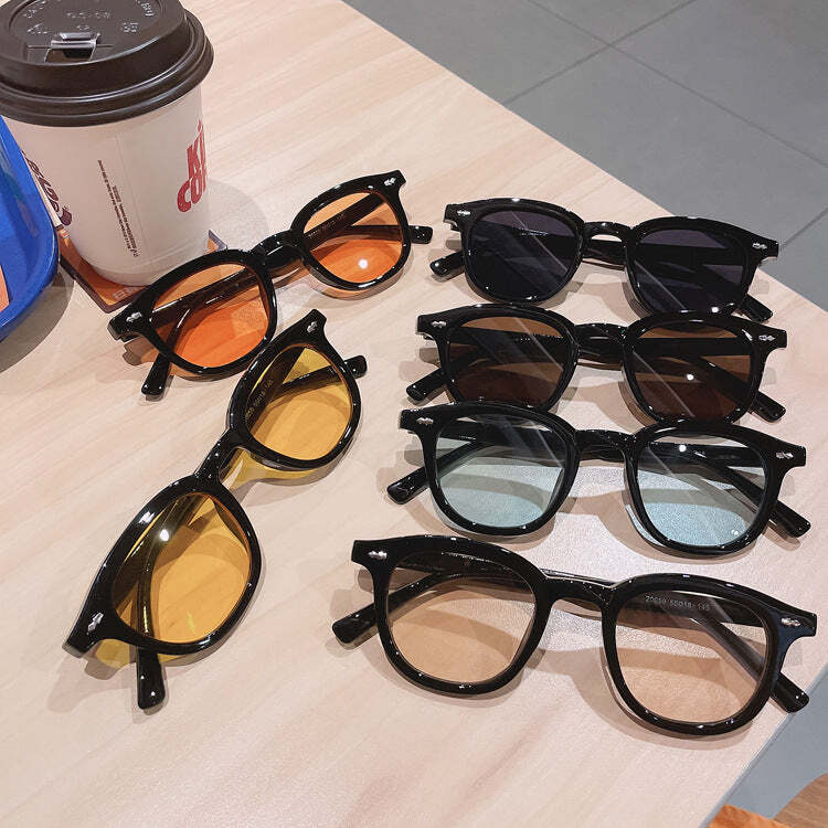Men's And Women's Retro Colored Sunglasses
