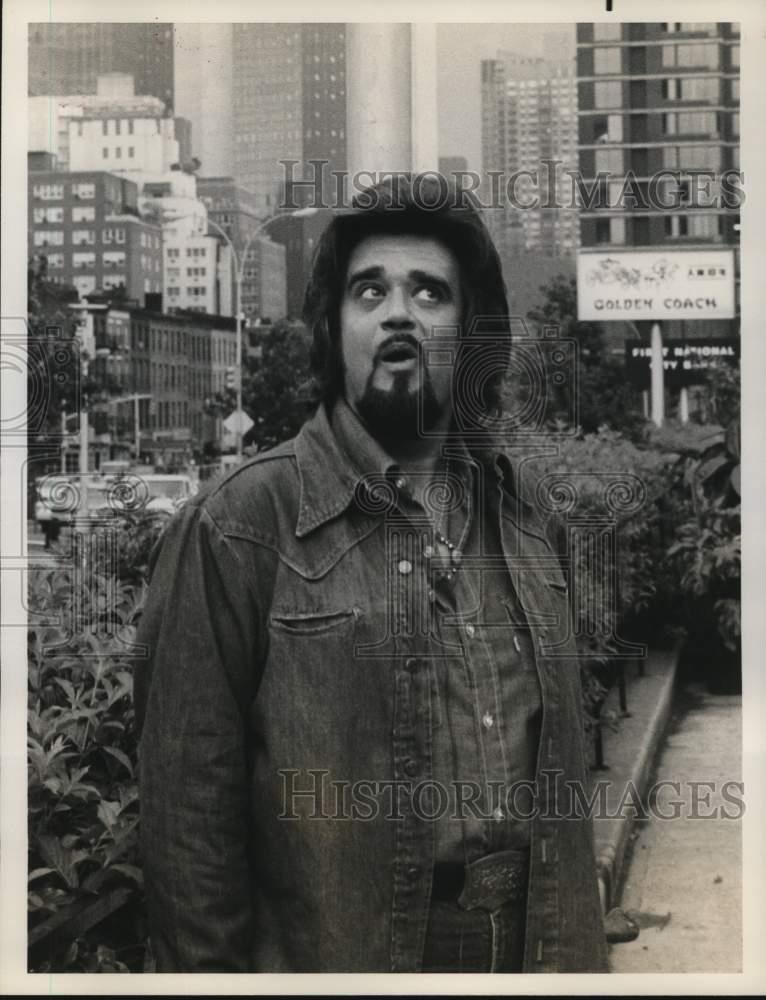 1974 Press Photo Wolfman Jack hosts 