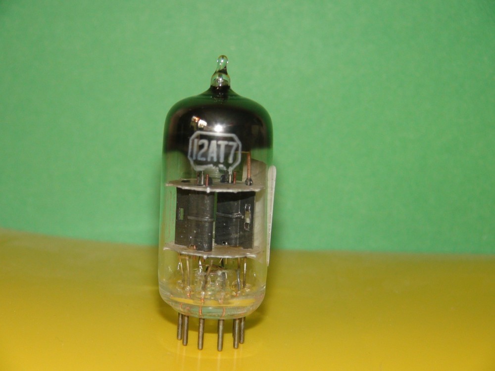Vintage RCA 12AT7 ECC81 Vacuum Tube  Very Strong Balanced