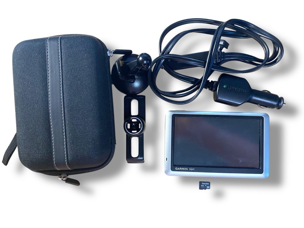 Garmin Nuvi 1450 GPS with Touch Screen Maps Traffic Car Charger and 4GB SD Card