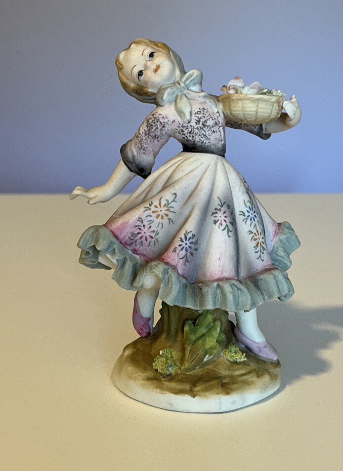 Vintage Lefton Girl w/ Basket  Flowers Figurine kw1464 hand painted 4.75” Tall