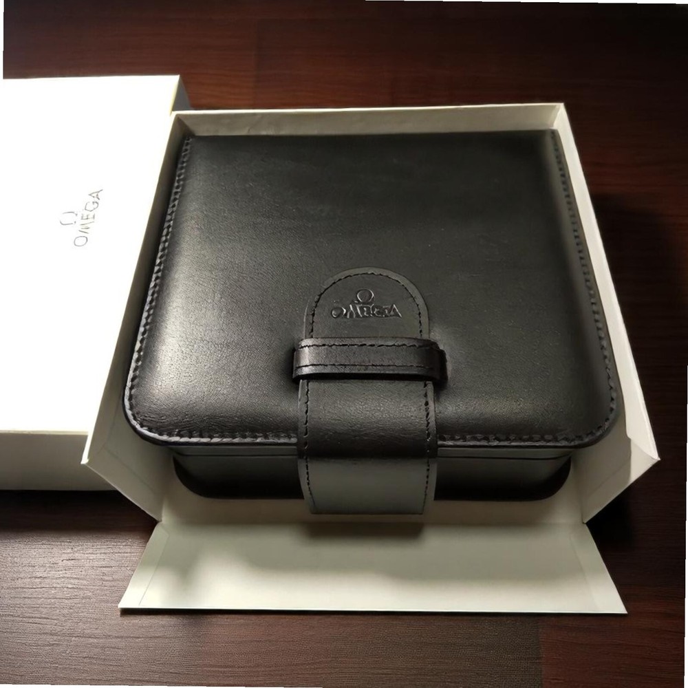 Vintage Omega Speedmaster Seamaster Black Watch Box Case 672