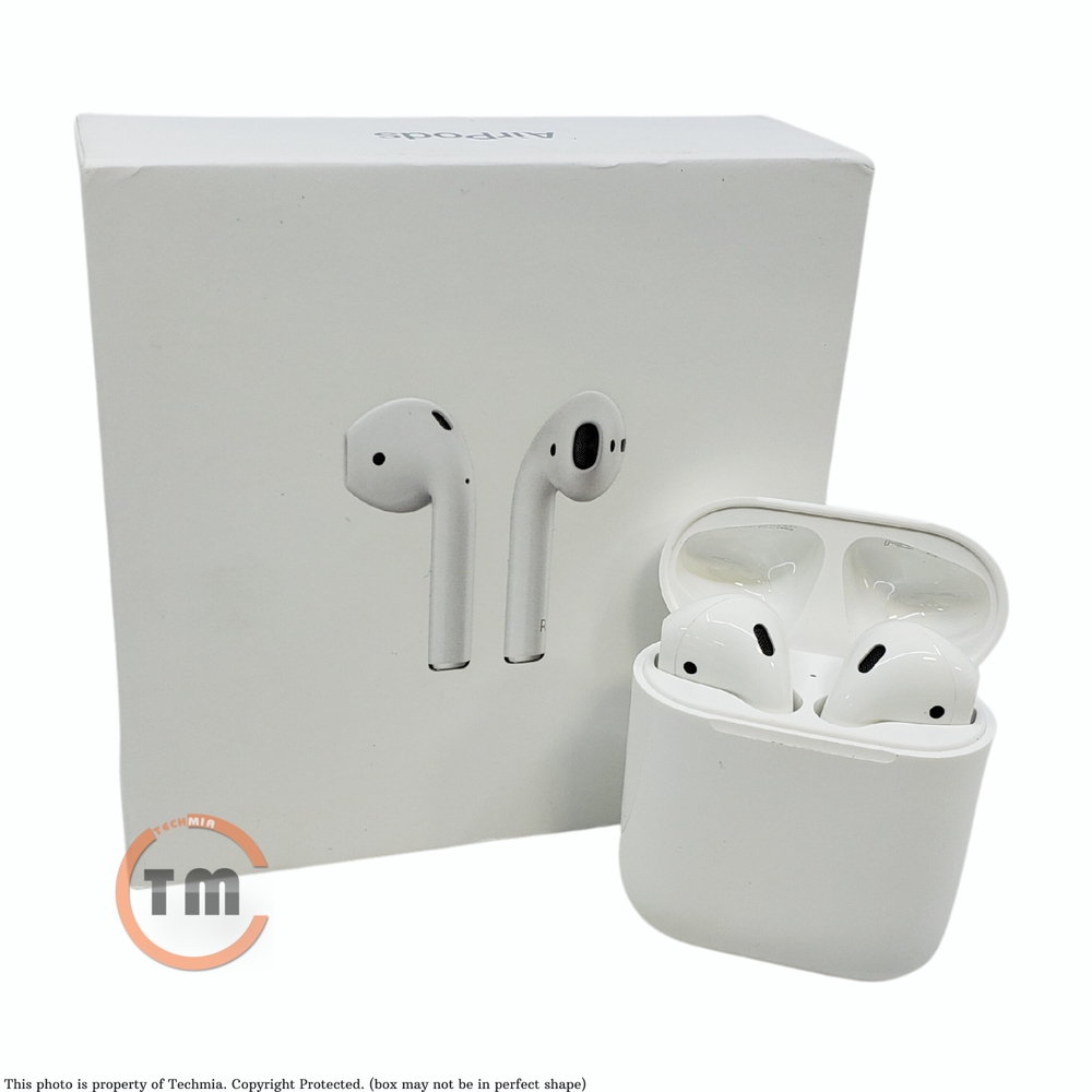 Apple AirPods Wireless Earbuds with Lightning Charging Case (MV7N2AM/A)™