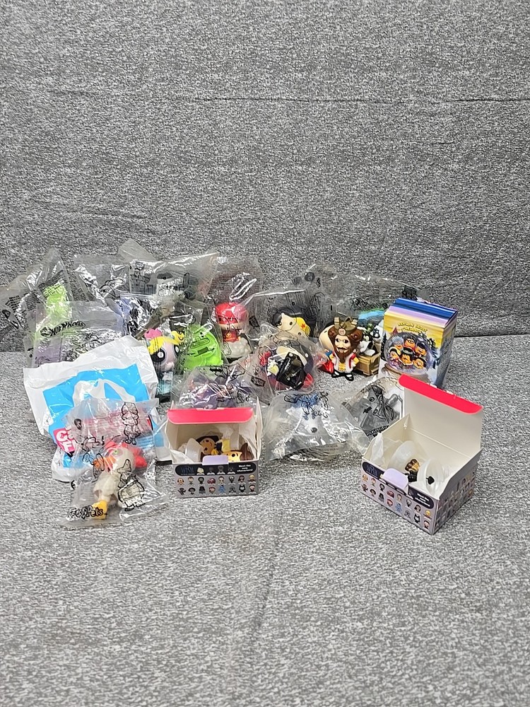 Burger King McDonalds Happy Meal Toys Lot of 20 Figures Huge Bundle