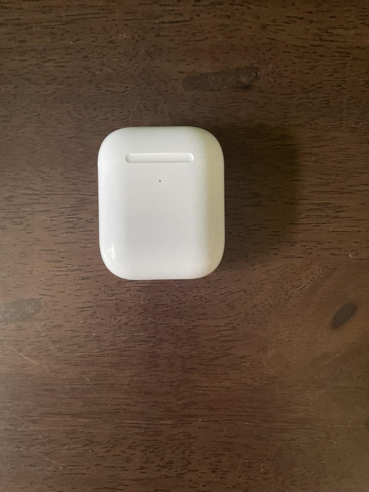 Apple AirPods 2nd Generation with Charging Case - White