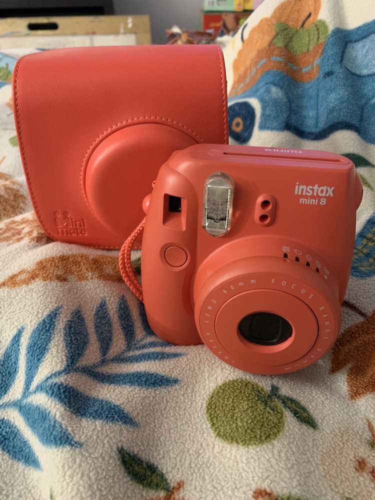 Fujifilm Instax Mini 8 Instant Camera in Red with Protective Case