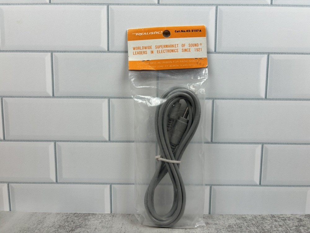 Realistic 1/4 Stereo Phone Plug To Mini Plug 6FT Radio Shack