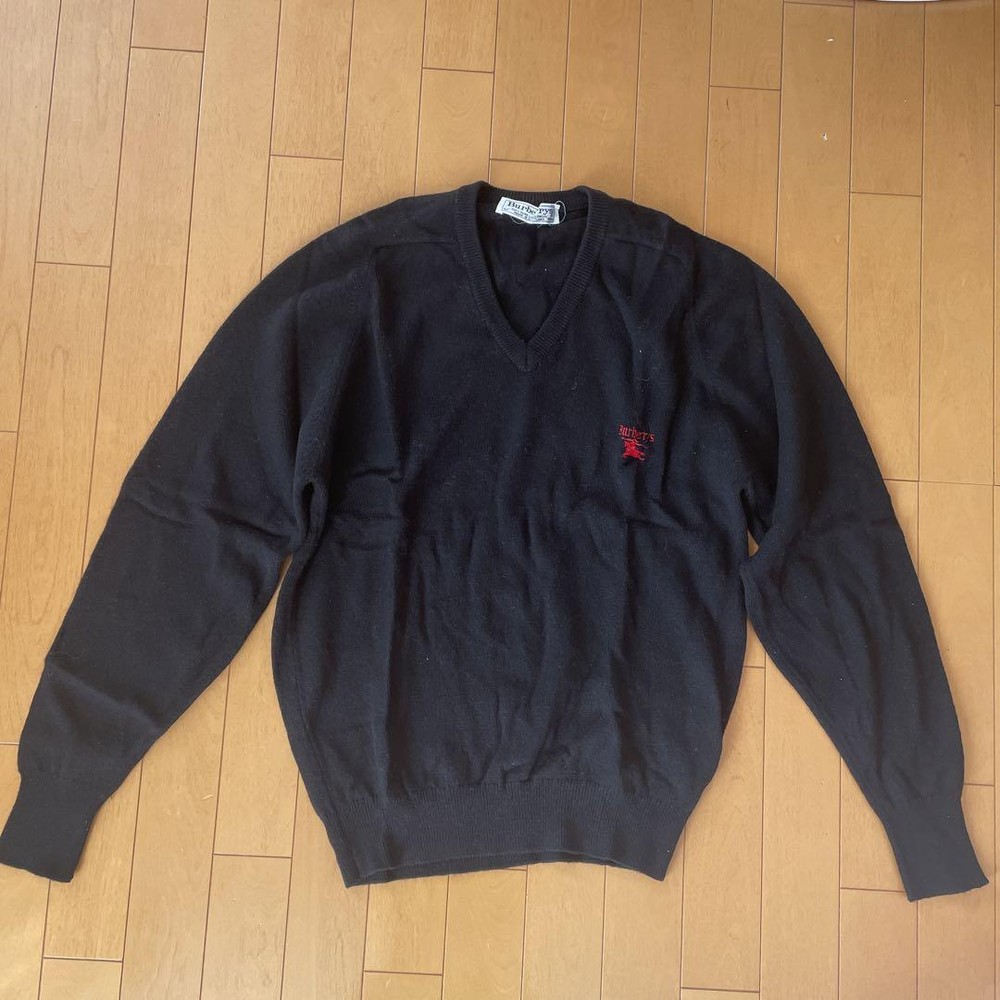 Burberry Black Lambswool V Neck Knit Sweater Made in Scotland - Used