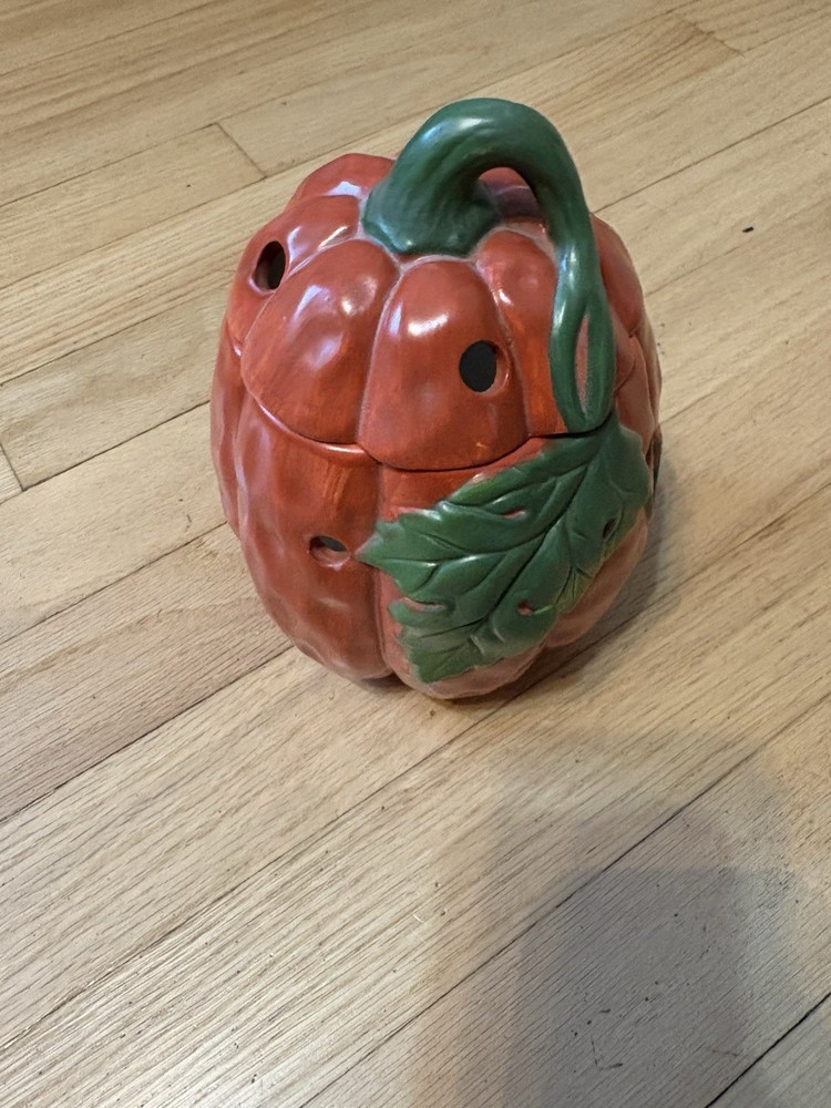 Yankee Candle Fall Harvest Wax Tart Warmer with Pumpkin Theme for Thanksgiving  