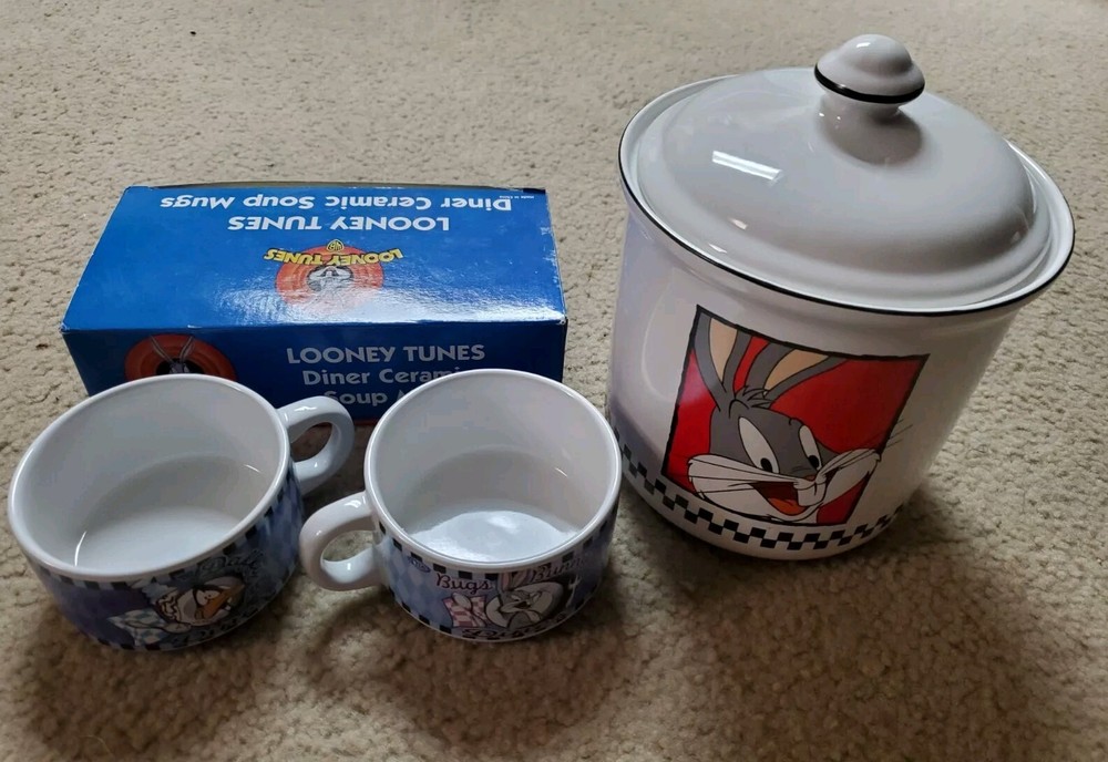 90s Vintage Bugs Bunny Cookie Jar and Looney Tunes Diner Soup Mugs Boxed Set