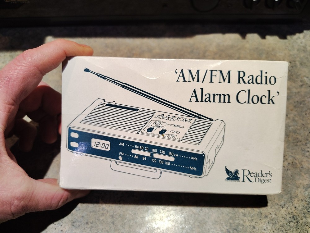Vintage Readers Digest AM FM Radio Alarm Clock Subscriber Promo Item With Box