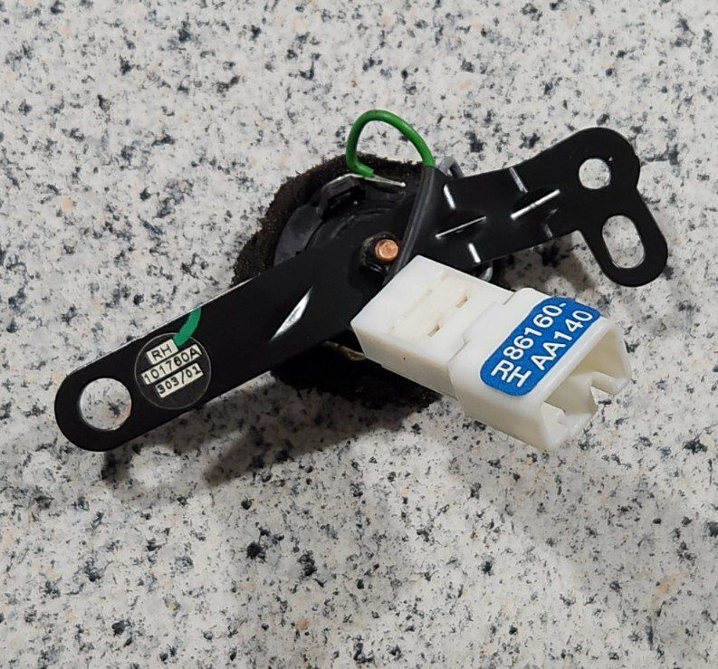 GENUINE Toyota JBL Factory Front Passenger OEM Tweeter Speaker 1999-03 Solara