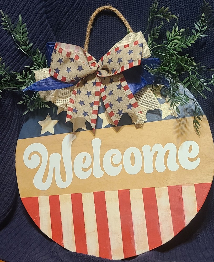 Rustic Wooden Door Wreath for Home Decor