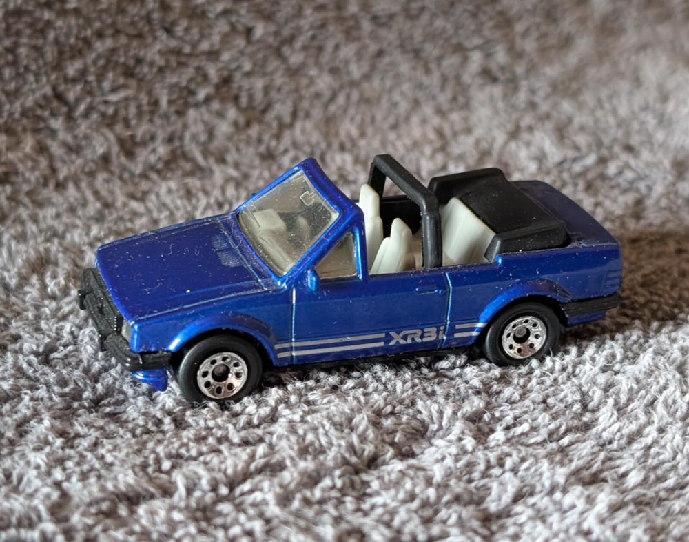 Vintage 1985 Matchbox Ford Escort Cabriolet XR3i Blue 1:56 Scale