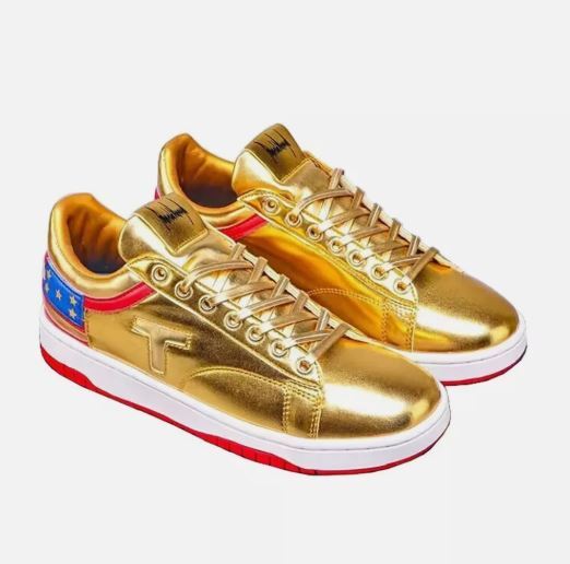 TRUMP Gold Shoe MAGA 2024 Never Surrender Low Top Sneakers 🇺🇸BACK USA FLAG🇺🇸