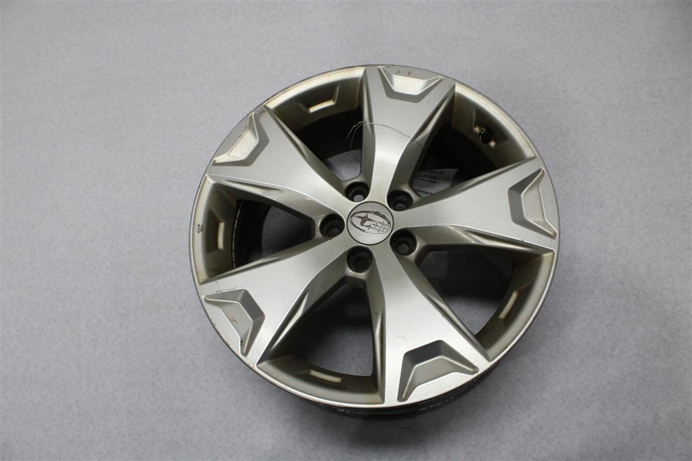 Used Wheel fits: 2015 Subaru Forester 17x7 5 spoke alloy Grade A