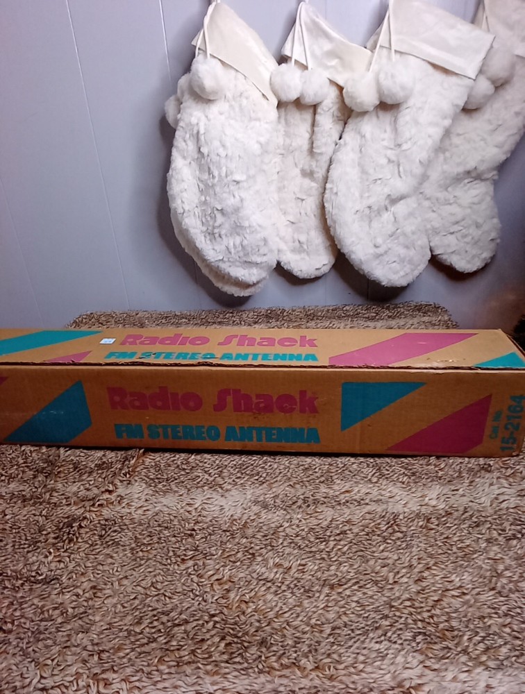 Vintage Radio Shack Omnidirectional Outdoor FM Stereo Antenna #15-2164