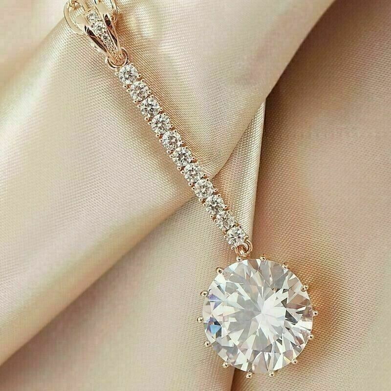 2.50Ct Round Cut Simulated Diamond Solitaire Pendant In 14K Yellow Gold Plated