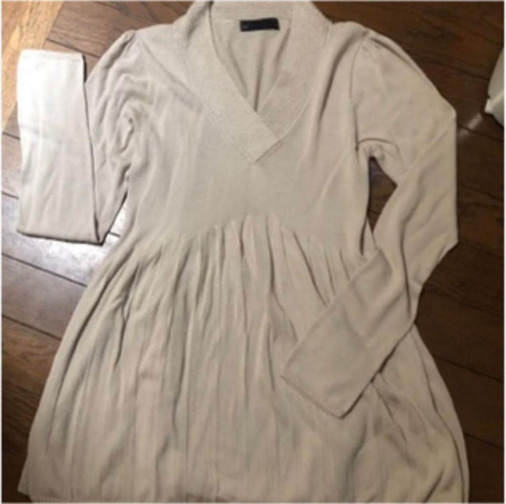 Burberry Knit Tunic Top Gray Beige New With Tags, Flowy Design, Size M