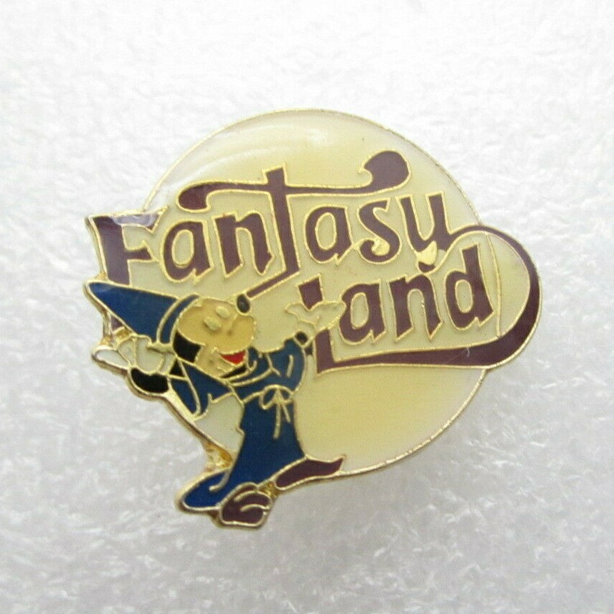 Vintage Fantasy Land Mickey Mouse Lapel Pin (B661)