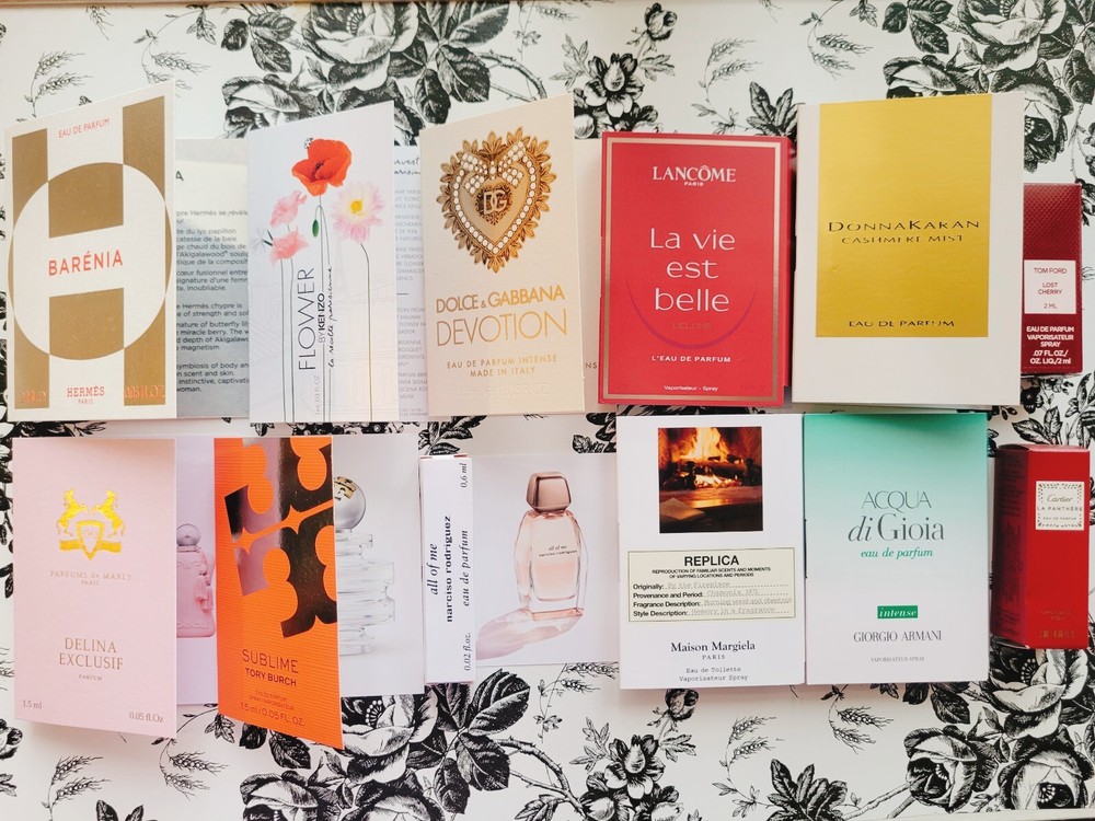 12 Luxury Designer Perfume Samples for Women - Spray Vials Set NEW