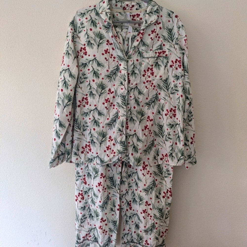 Stars Above Christmas/Holiday Print 2 Piece Pajama Set Cotton Women's size XL